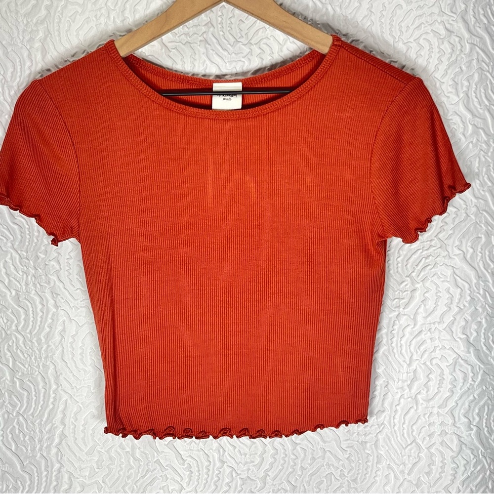DESTINED Burnt Orange Lettuce Edge Cropped Tee